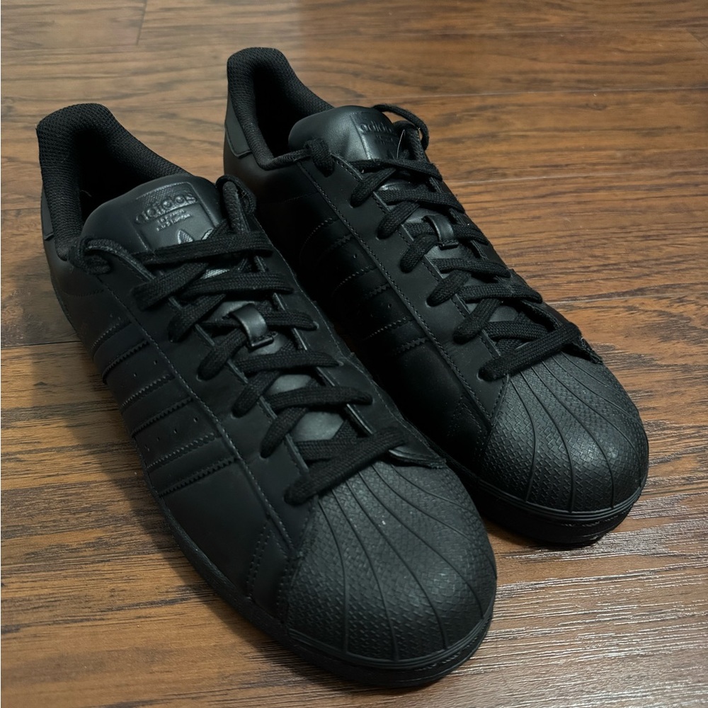 Men’s Adidas Superstar ll